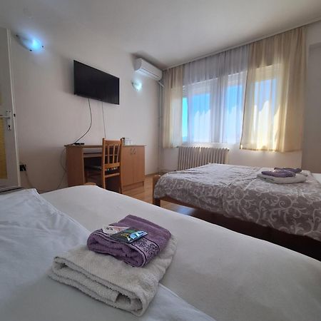 Hotel Konaciste Trstenik Ngoại thất bức ảnh