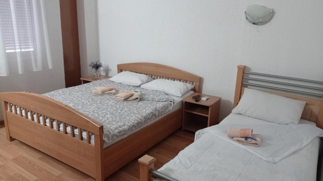 Hotel Konaciste Trstenik Ngoại thất bức ảnh